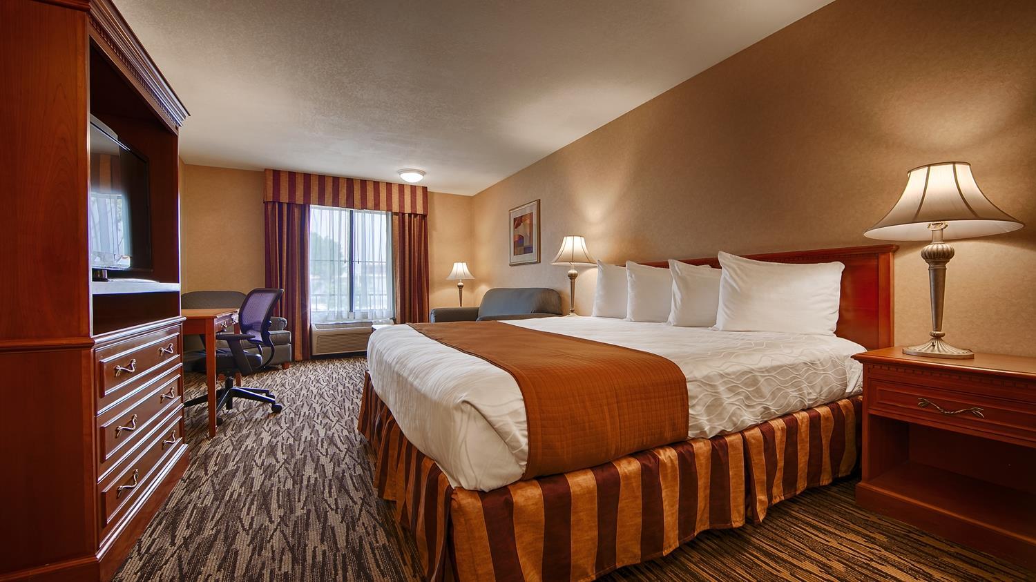 Best Western Norwalk Inn Bagian luar foto