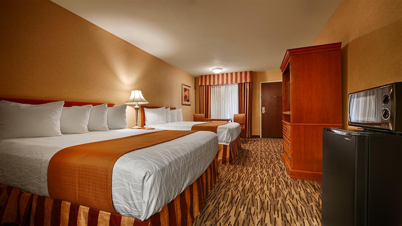 Best Western Norwalk Inn Bagian luar foto