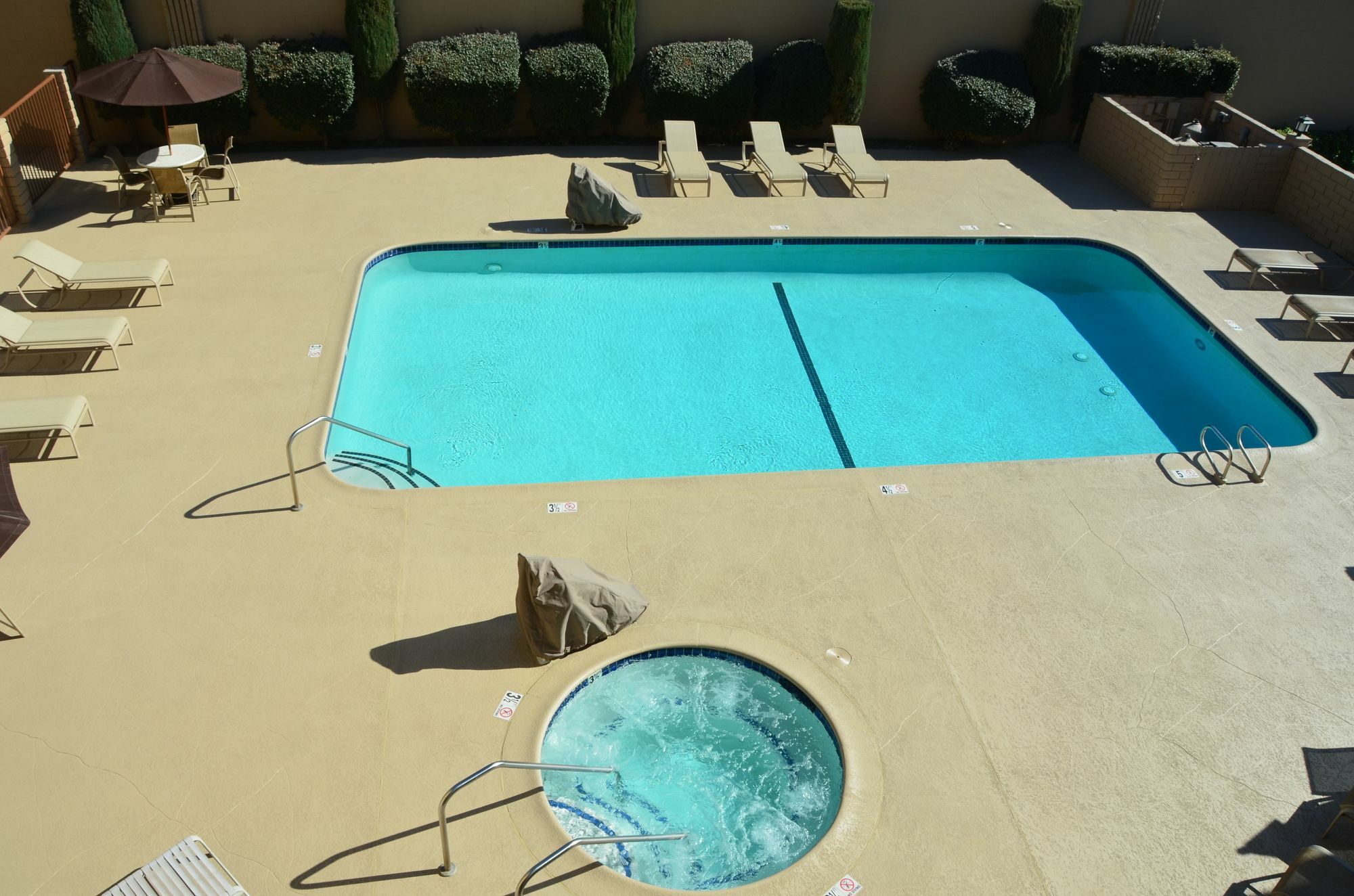 Best Western Norwalk Inn Bagian luar foto